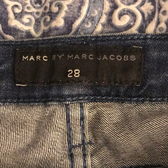 Marc Jacobs denim ✨🌹✨ - Picture 2 of 5